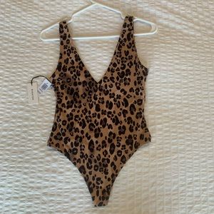 Aritzia cheetah print bodysuit (size S)